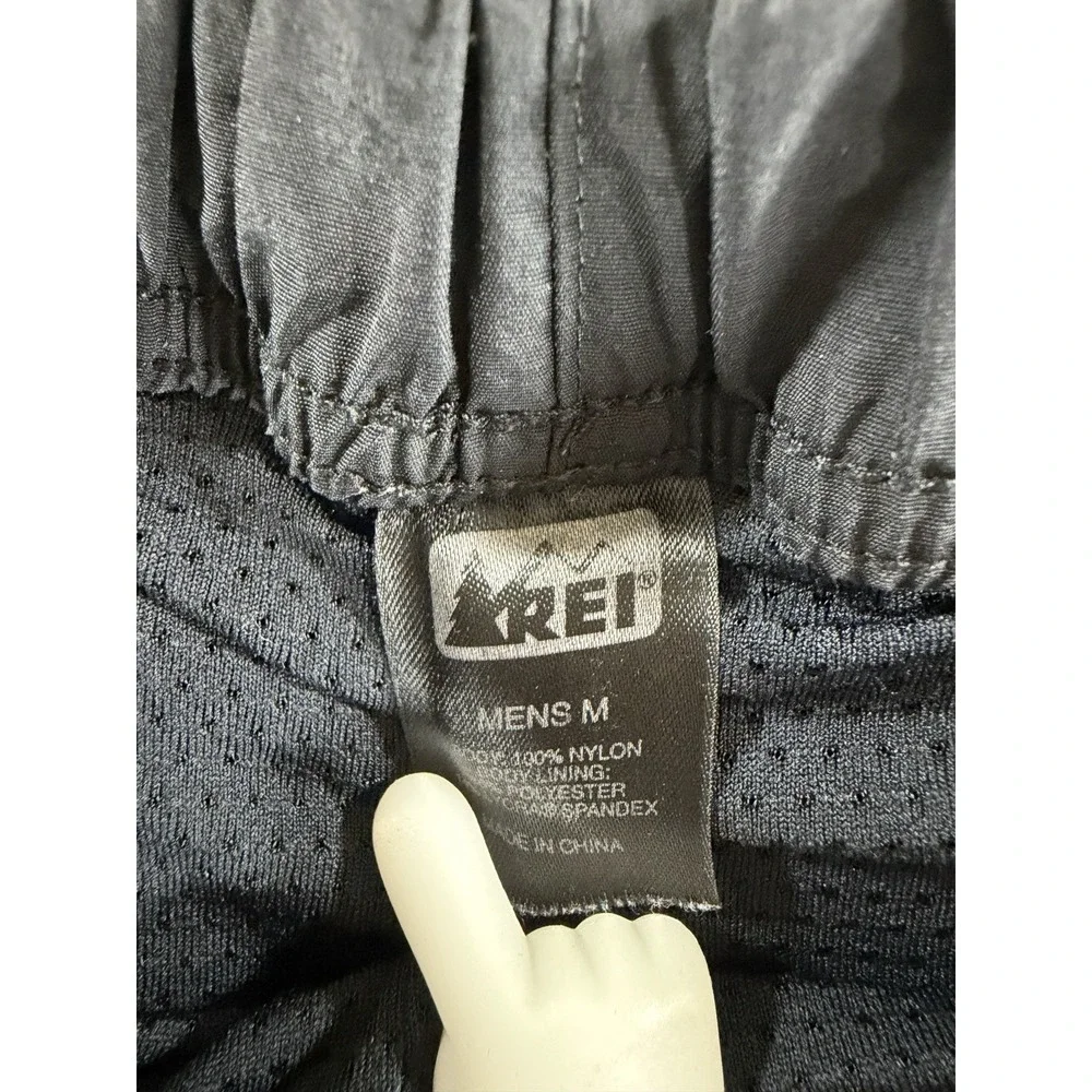 REI lightweight athletic